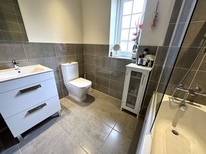 Family Bathroom- click for photo gallery